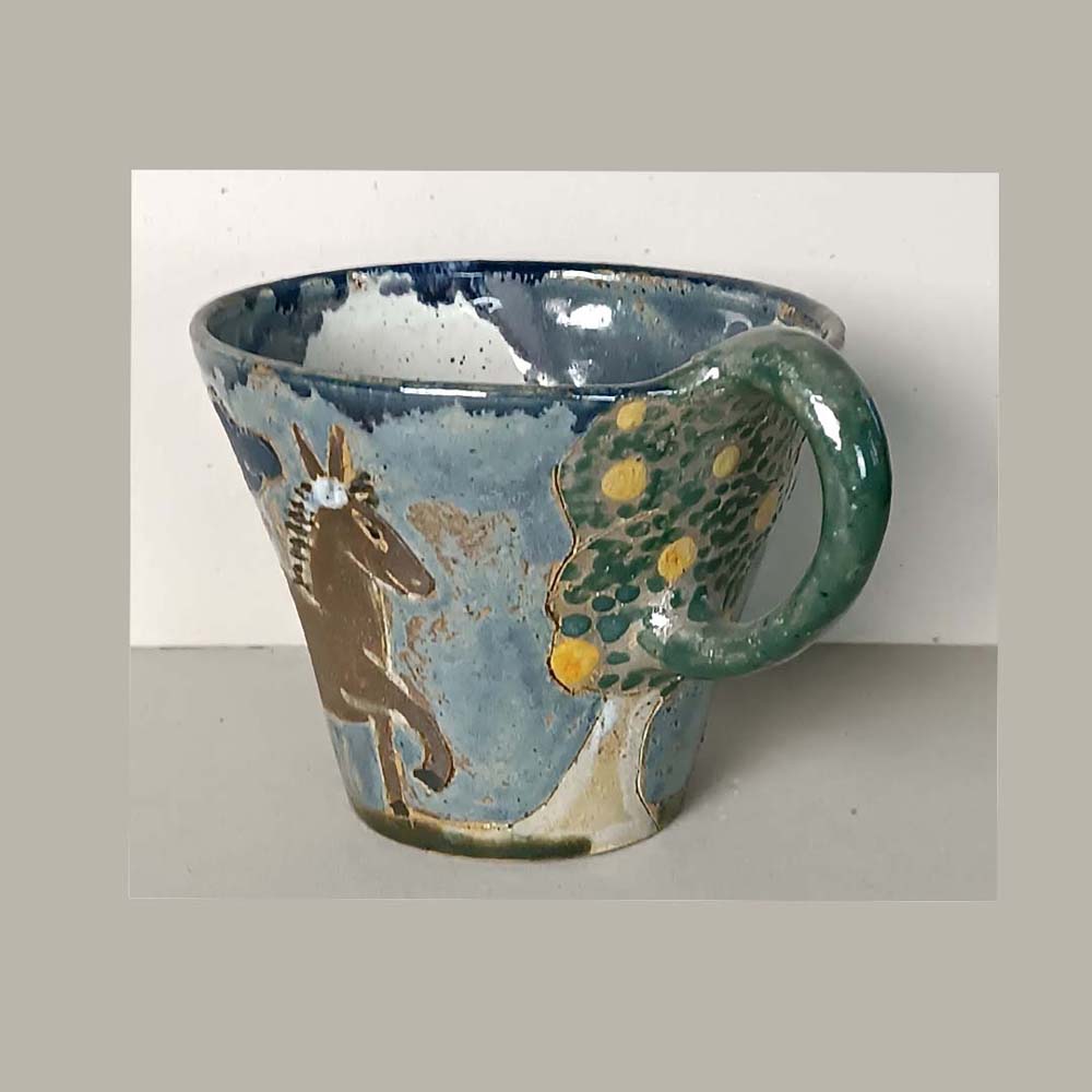 Tasse mit Pferden und Apfelbaum aus Steinzeug - Einzelstück von Eckart Meisel